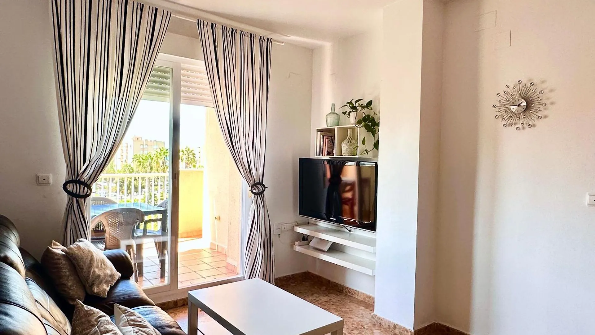 Genial Piso En Salobrena Parking Incluido Y Wifi Apartment 0*,  Spain